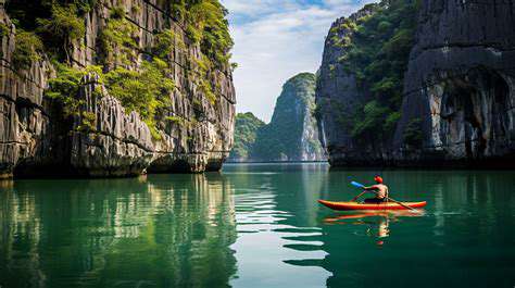 Best Destinations for Kayaking [Rivers, Lakes, Coastlines]