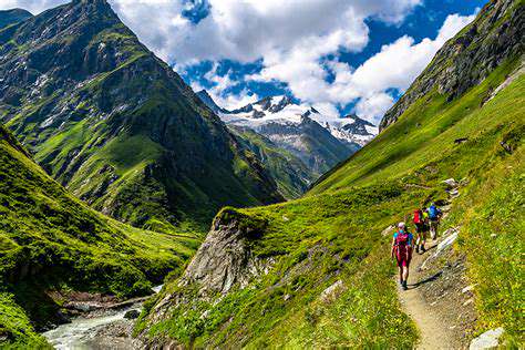EuropeanAlps:ChallengingTrailsandAlpineScenery