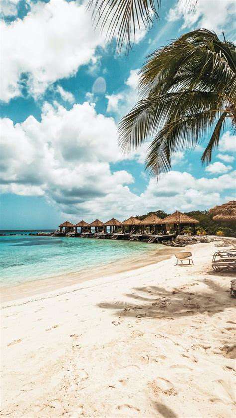 LuxuryCaribbeanCruisesforSun-KissedRelaxation